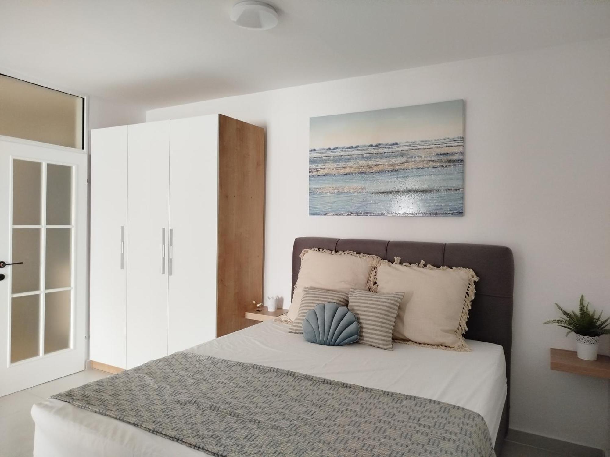 Apartman Iva Новаля Екстериор снимка